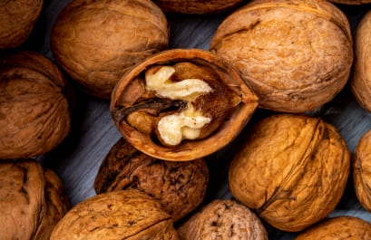 Bulk dried fruits range